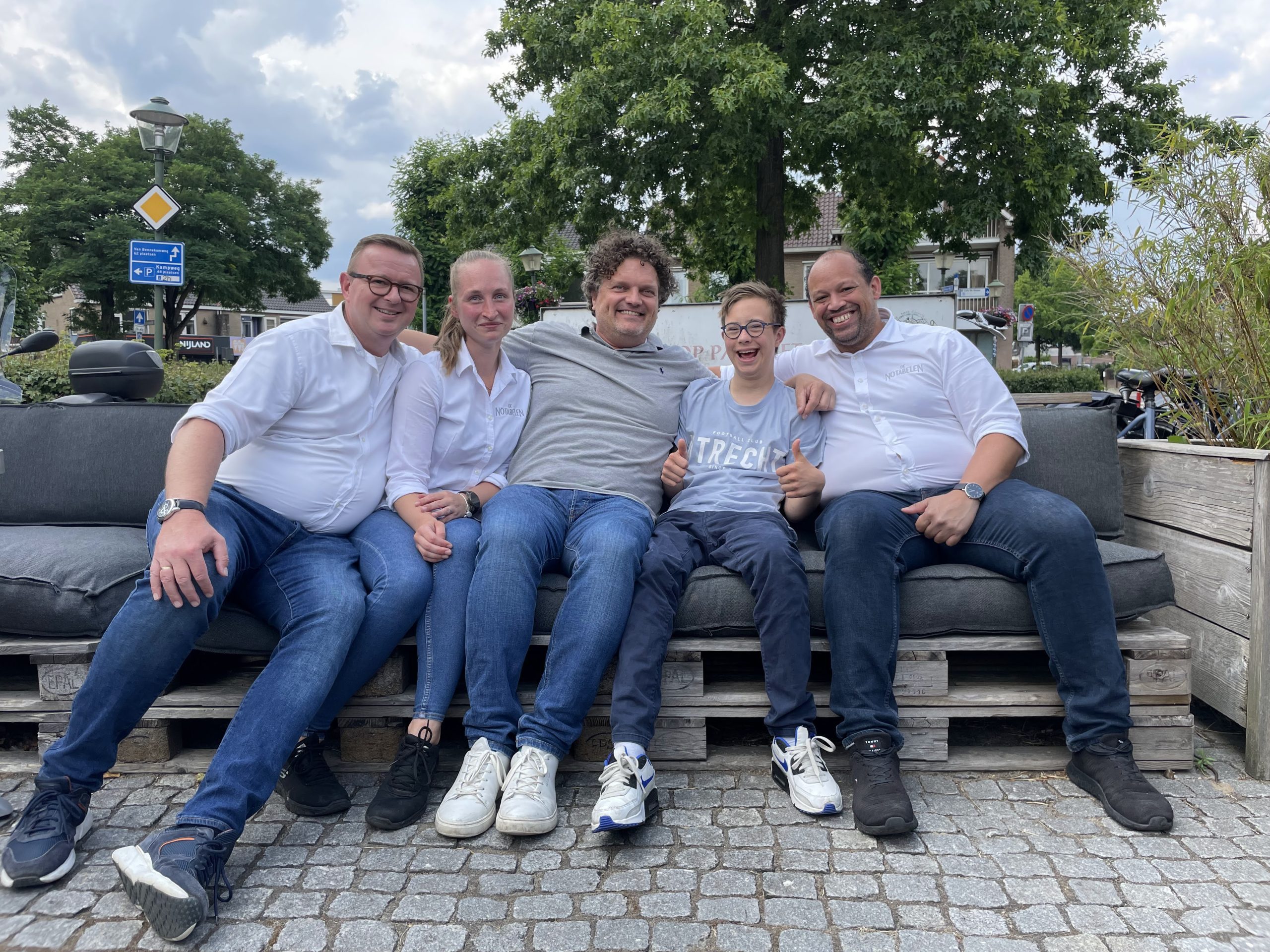 Hart van Nederland en Paratus!